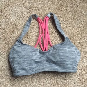 Lululemon sports bra